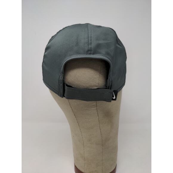 Nike Dri Fit Featherlight Strapback Hat Gray White Swoosh OSFM - Picture 6 of 9